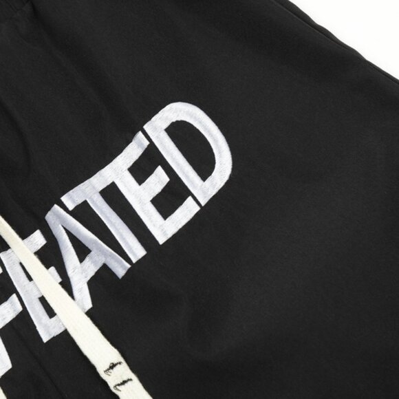 Undefeated Contrast Striped Shorts - Picture 6 of 7